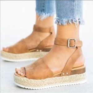 🔥LAST PAIR 🔥 NWT Tan Espadrille Wedge Sandals